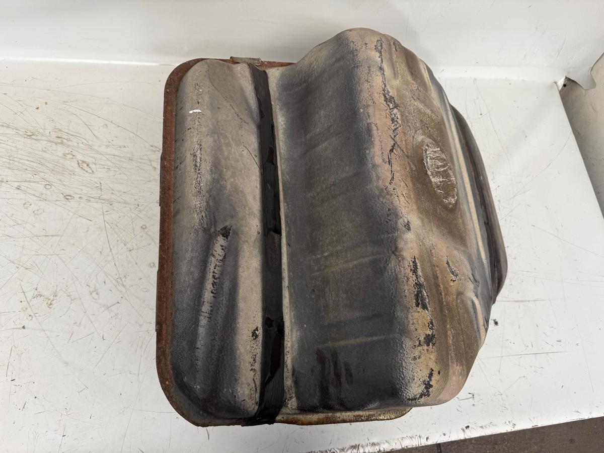 Audi 100 C4 original Kraftstoffbehälter Benzintank Tank 2.3 98kW Benzin BJ91